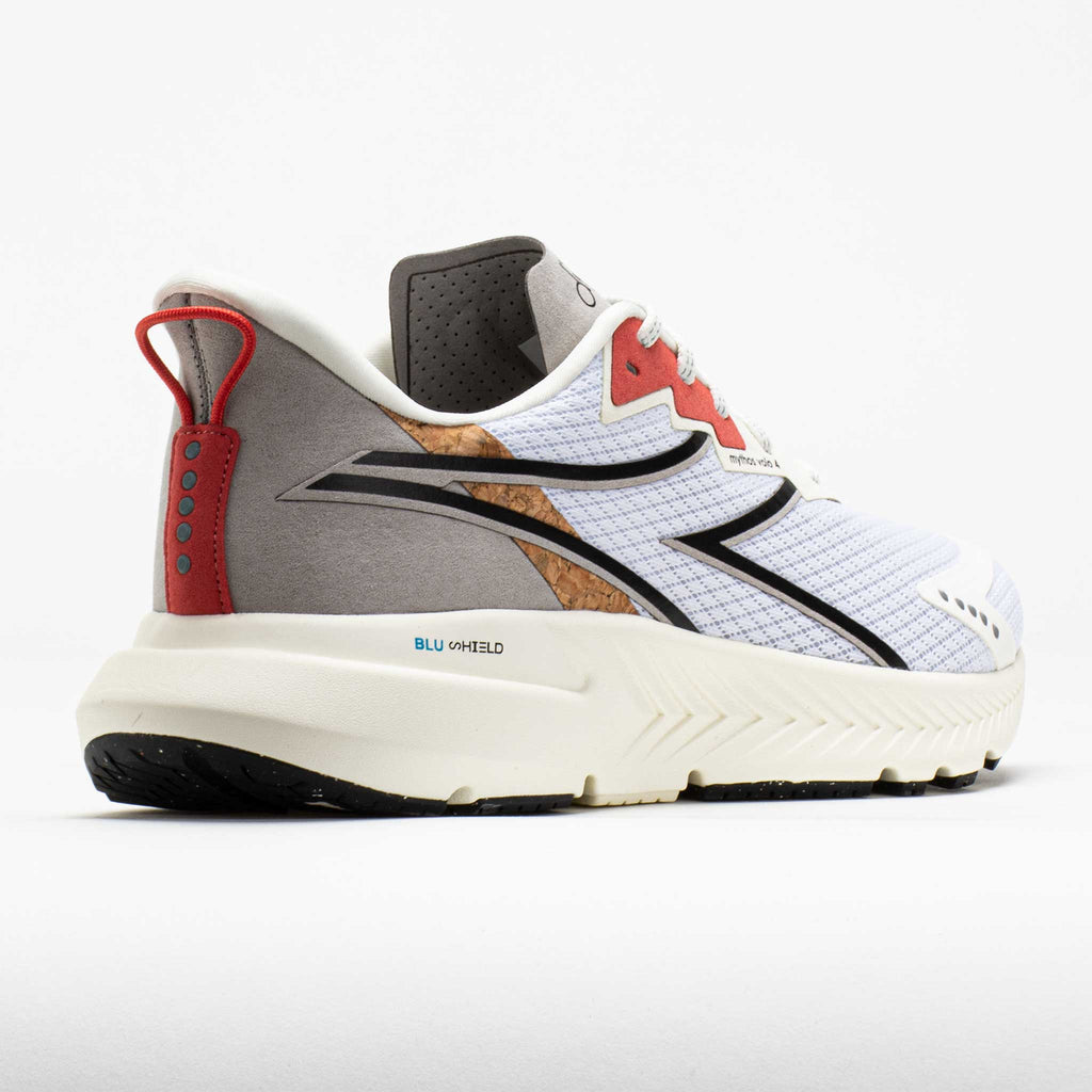 Diadora Mythos Blushield Volo 4 Men's  White/Black/Cayenne